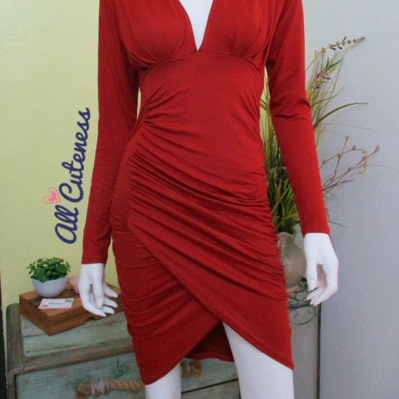 Capella Red Long Sleeve Rushed Dress Size M - Picture 3 of 8